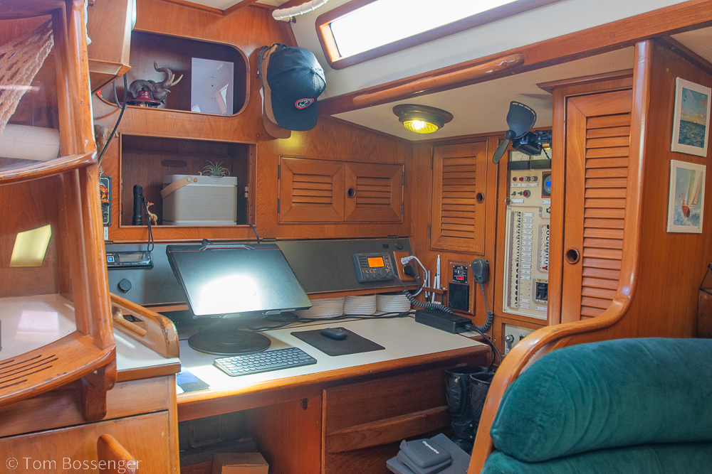 1988 Hylas 44 Center Cockpit