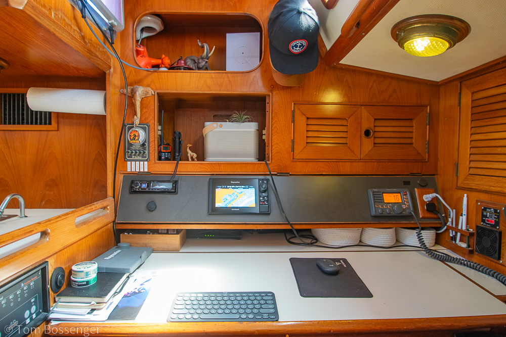 1988 Hylas 44 Center Cockpit