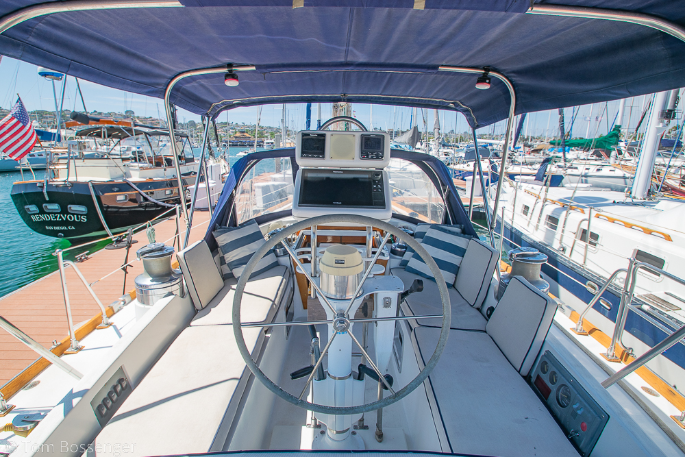 1988 Hylas 44 Center Cockpit
