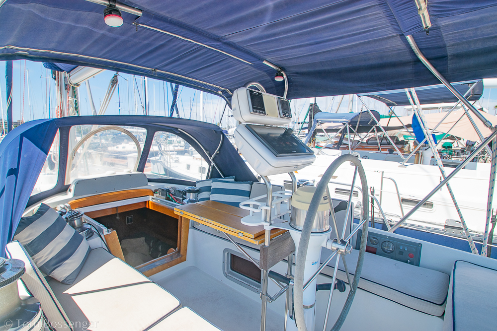 1988 Hylas 44 Center Cockpit