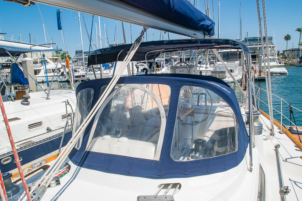 1988 Hylas 44 Center Cockpit