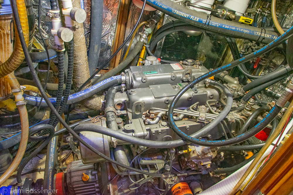 1988 Hylas 44 Center Cockpit