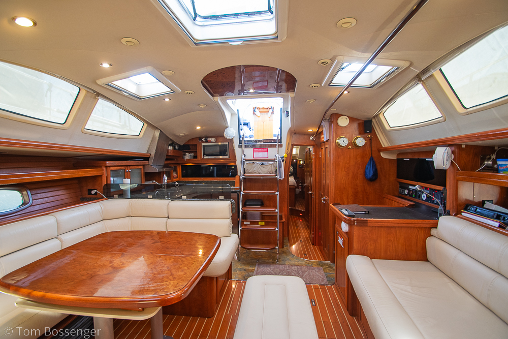 2009 Hunter 50 Center Cockpit